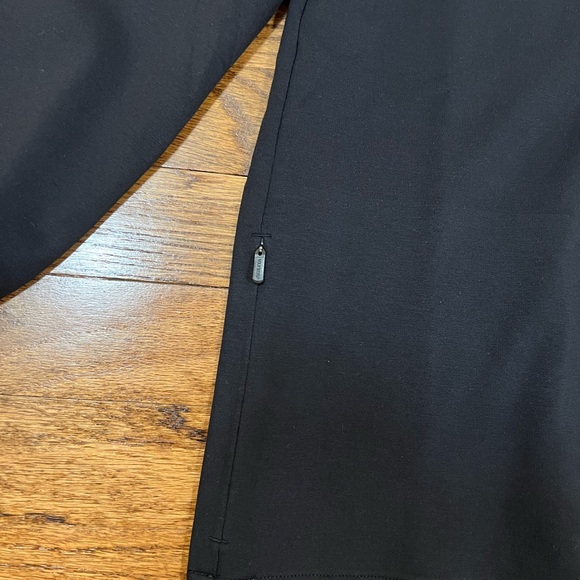 NWT Athleta Eastbound Half Zip Sweatshirt size extra small - Picture 3 of 5